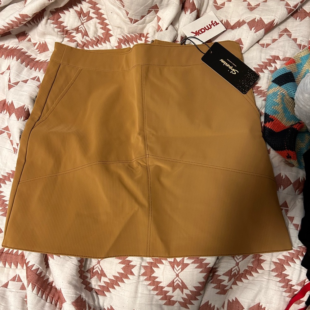 Leather skirt